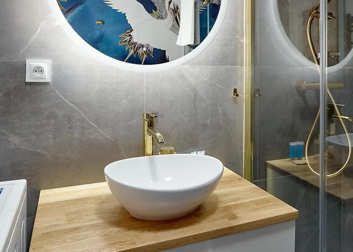 Old Town Deluxe By Bookinghost