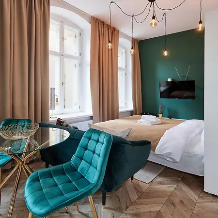 Old Town Deluxe By Bookinghost بوزنان